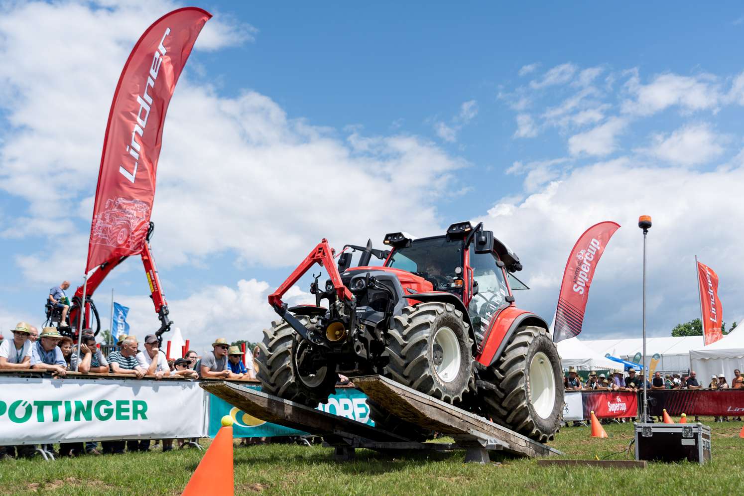 Traktor beim Lintrac Supercup