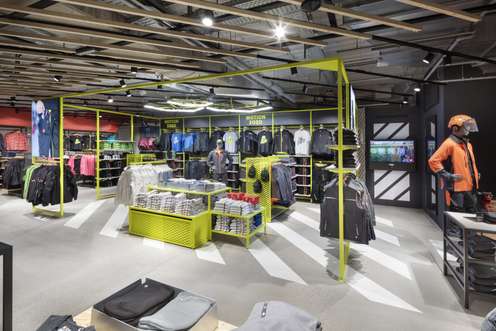 Neuer Strauss-Workwearstore in Wien