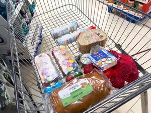 Wagen mit Lebensmitteln