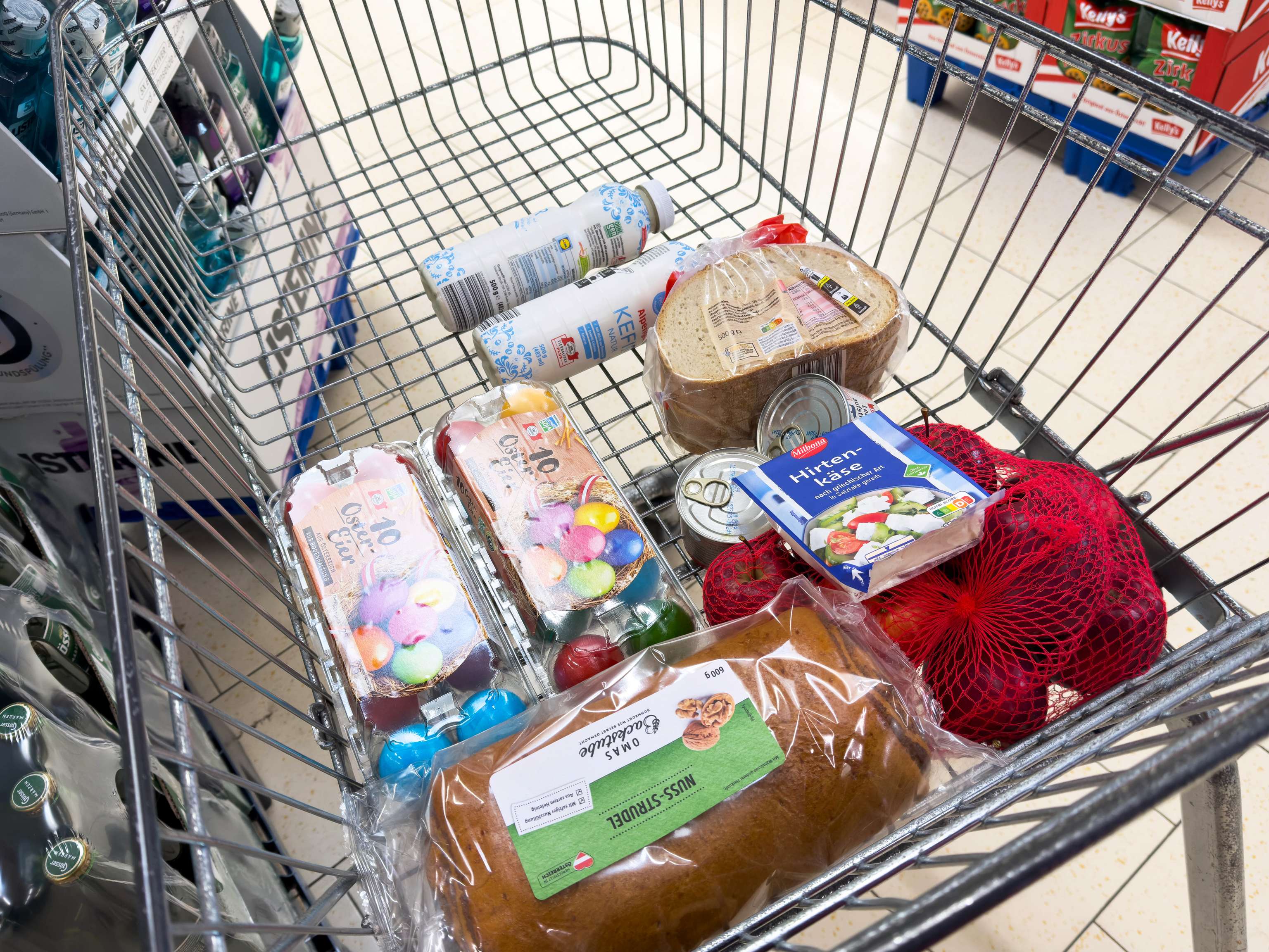 Wagen mit Lebensmitteln