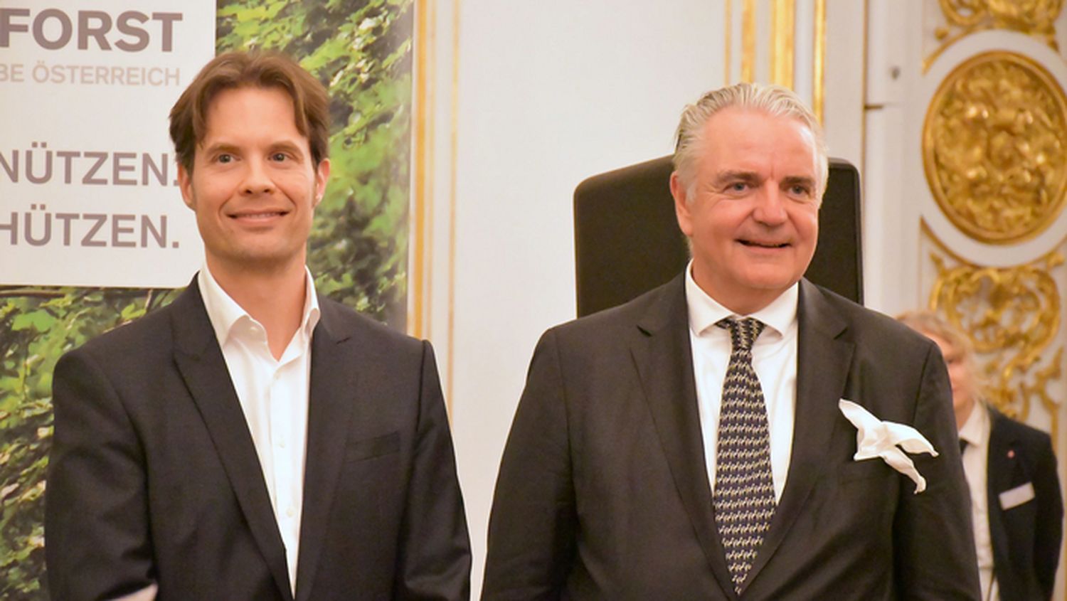 Die erneut bestätigten Vize-Präsidenten Ernst Harrach (li.) und Carl von Croy.