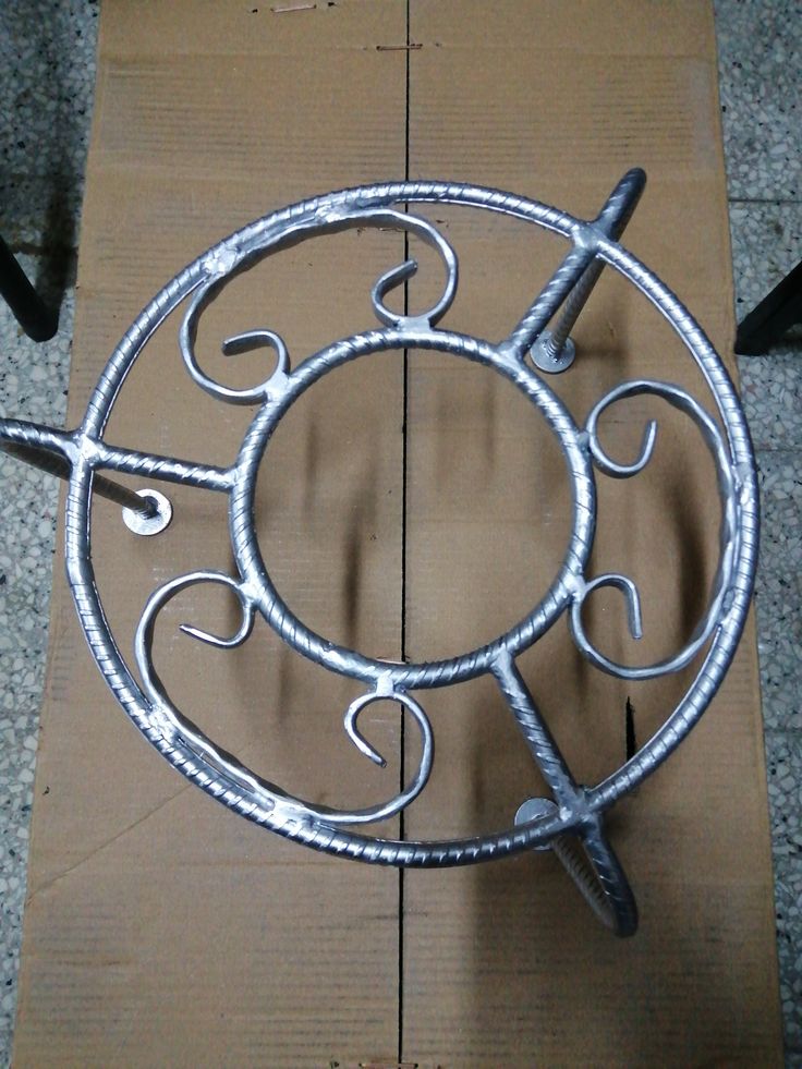 Bild von Anzeige: Blumenstockständer geschmiedet Schlosserei Kunst-Schmiede Lohnfertigung 