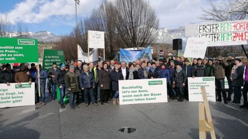 Demo-bei-Spar-in-Woergl-4-747x420.jpg