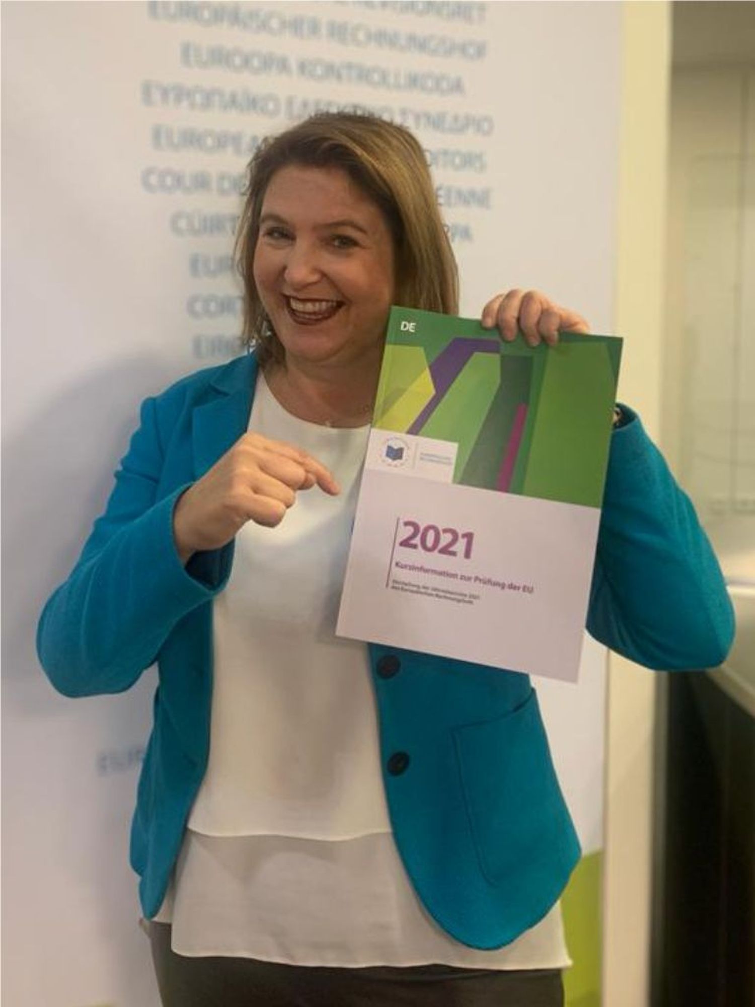Helga Berger mit Kontrollbericht 2021.