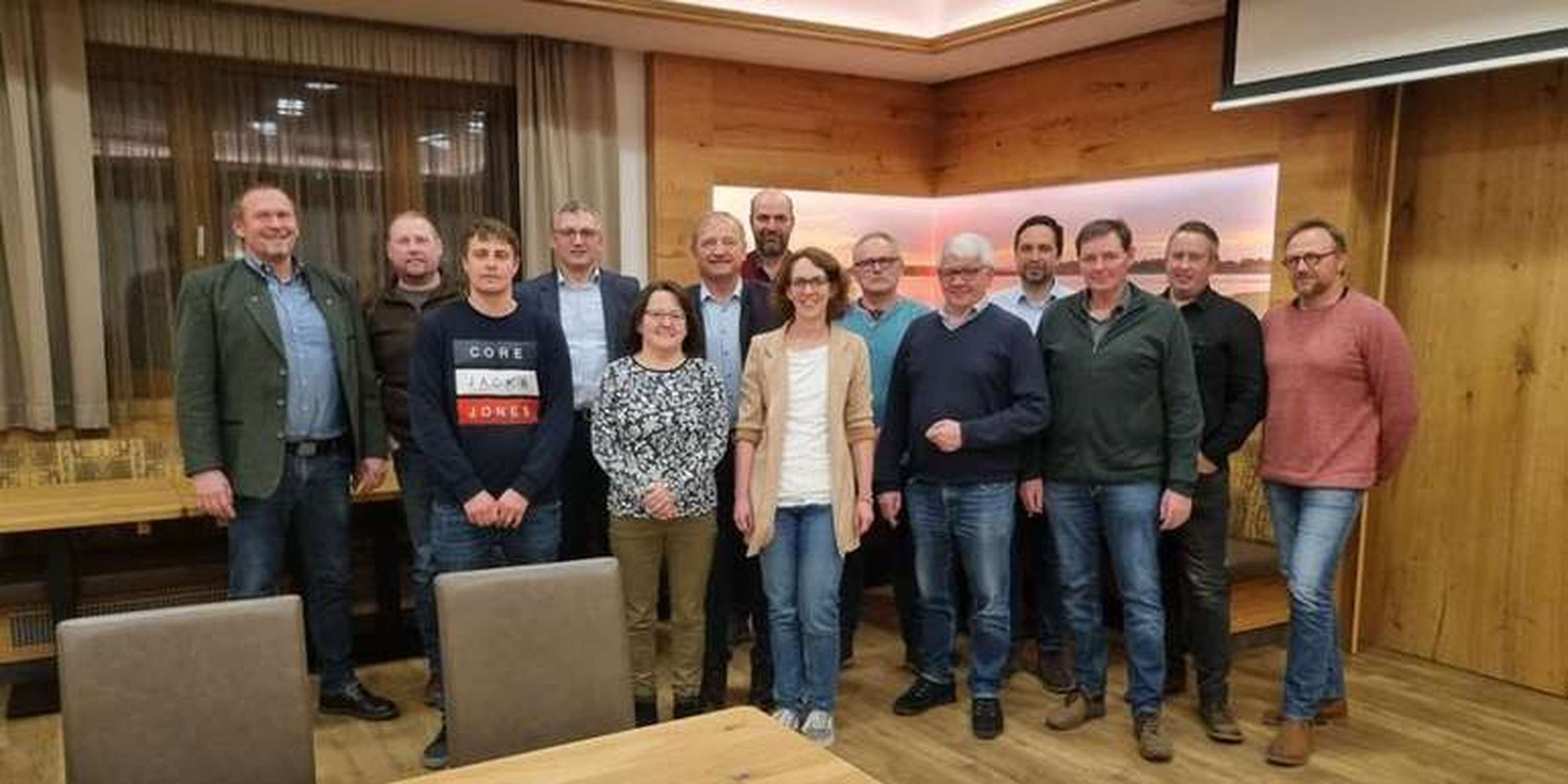 LK-Vizepräsident Werner Falb-Meixner mit Obmann Franz Traudtner und dem Vorstand der IG Hanság.