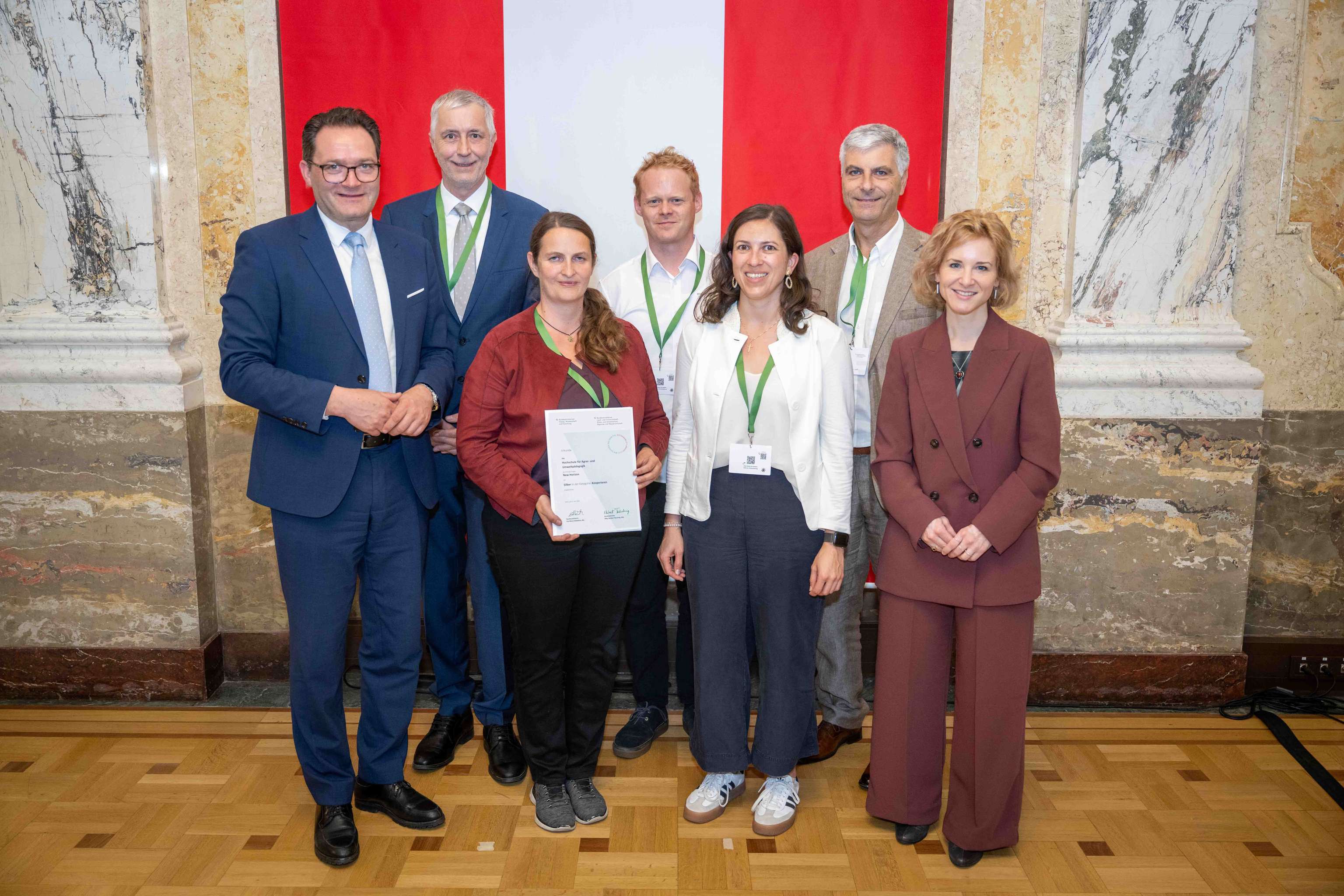 Die Verleihung erfolgte durch Bundesminister Norbert Totschnig sowie Bundesministerin Eva-Maria Holzleitner.