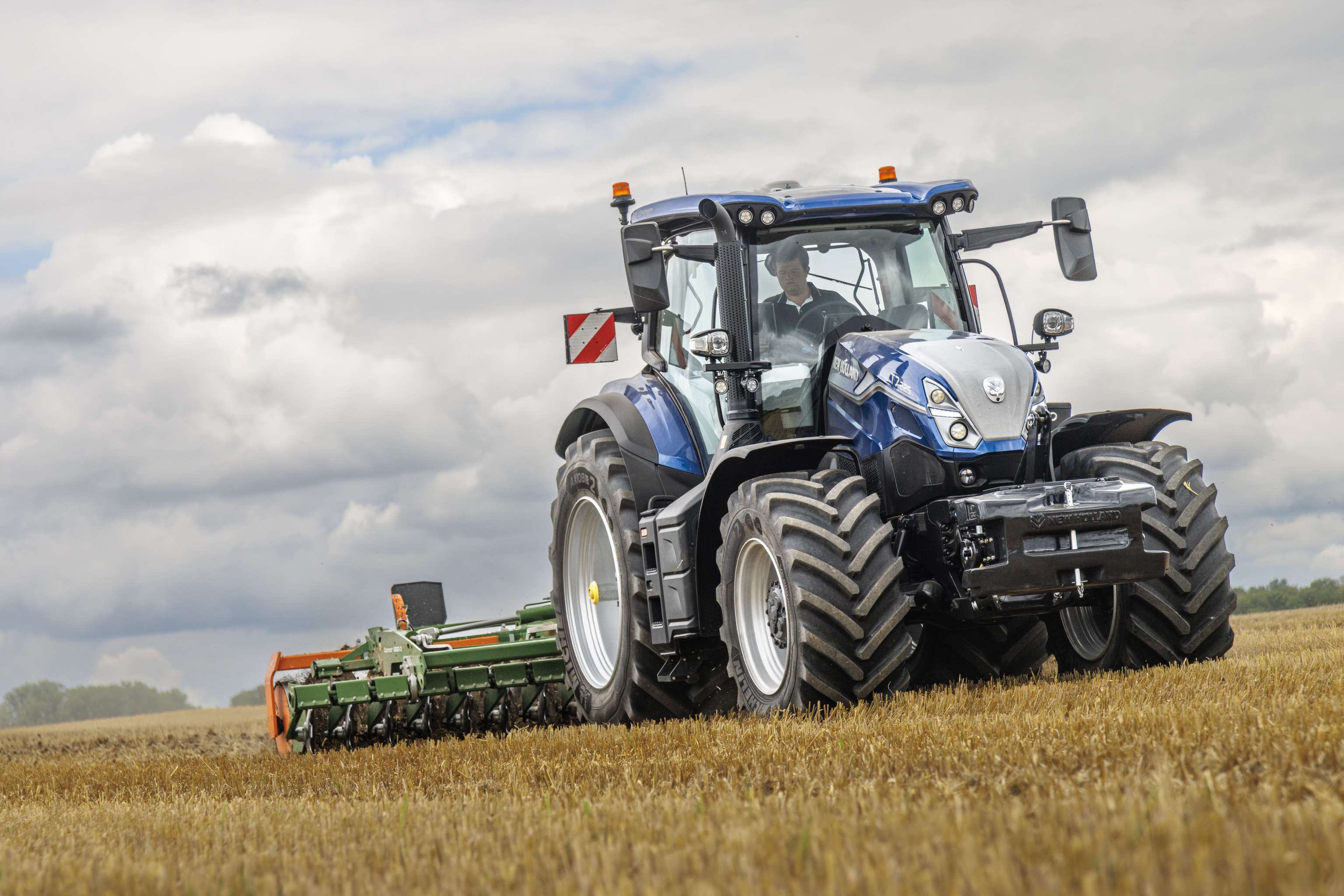 Traktor auf dem Feld