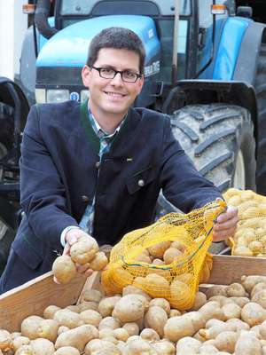 Erdäpfel Aus Kraftvollen Lebensspendenden Äckern