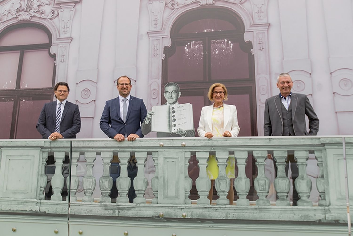 Leopold-Figl-Museumsleiter Bernhard Heinl, Bernhard Ebner, Landeshauptfrau Johanna Mikl-Leitner, Bürgermeister Rudi Friewald