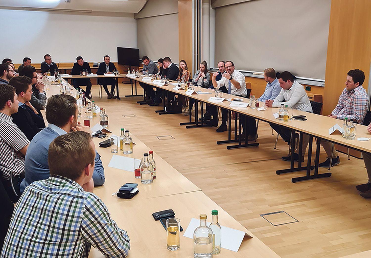 Premiere: Neues Diskussionsformat der Bauernbund-Jugend.
