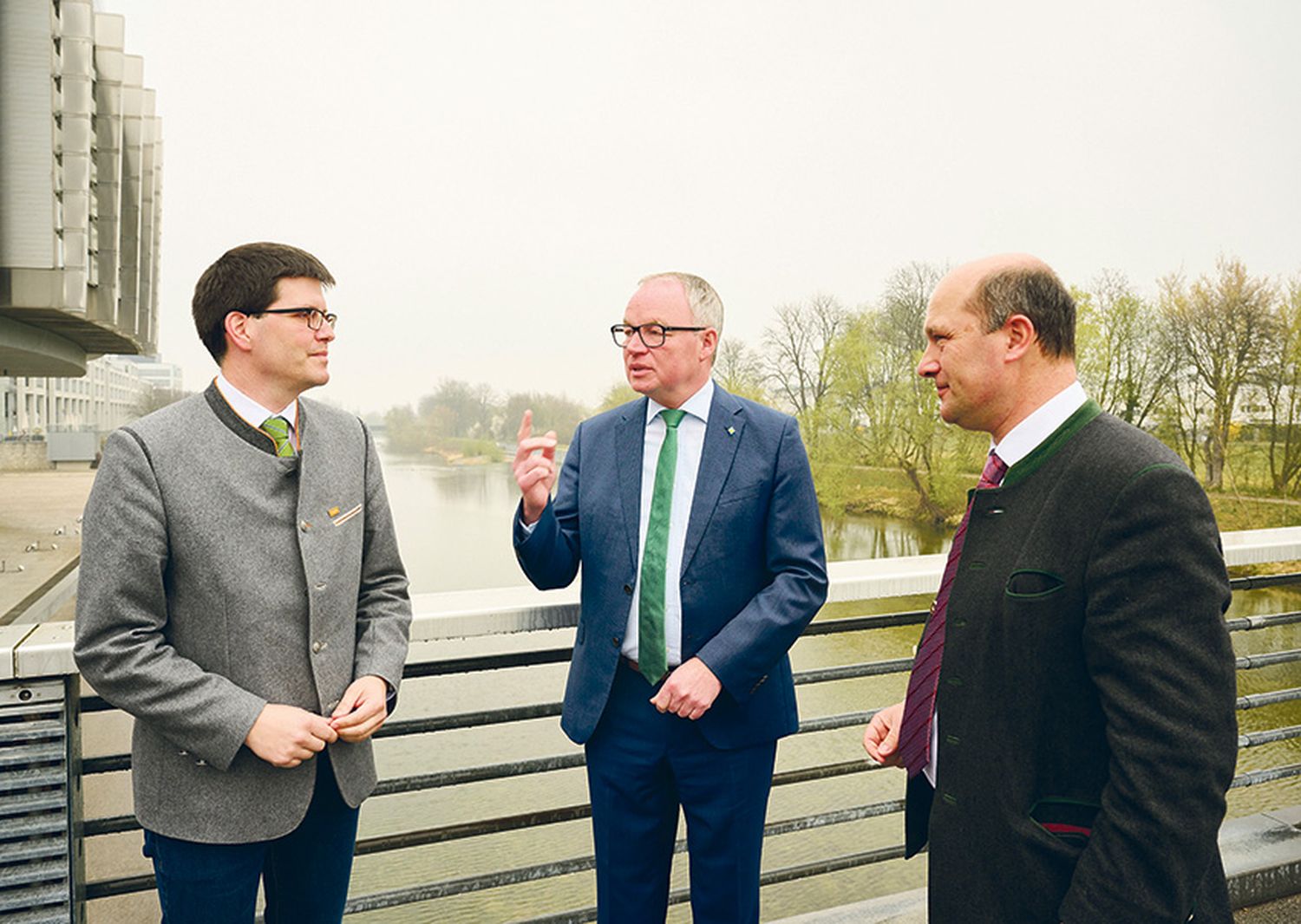 Viele Länder Europas beneiden Niederösterreich um sein gutes Trinkwasser. „Diesen Schatz gilt es zu bewahren“, sagen Lorenz Mayr, Stephan Pernkopf und Johannes Pressl.