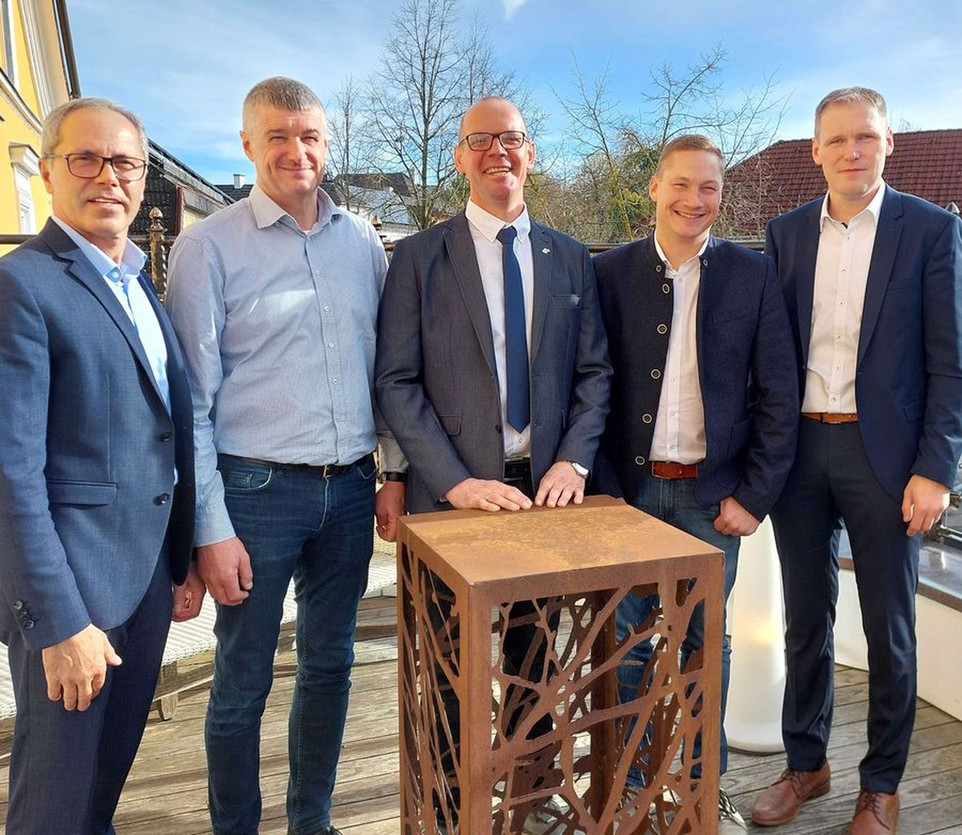 2347 W05 Vorstand Neu EZG Frischei