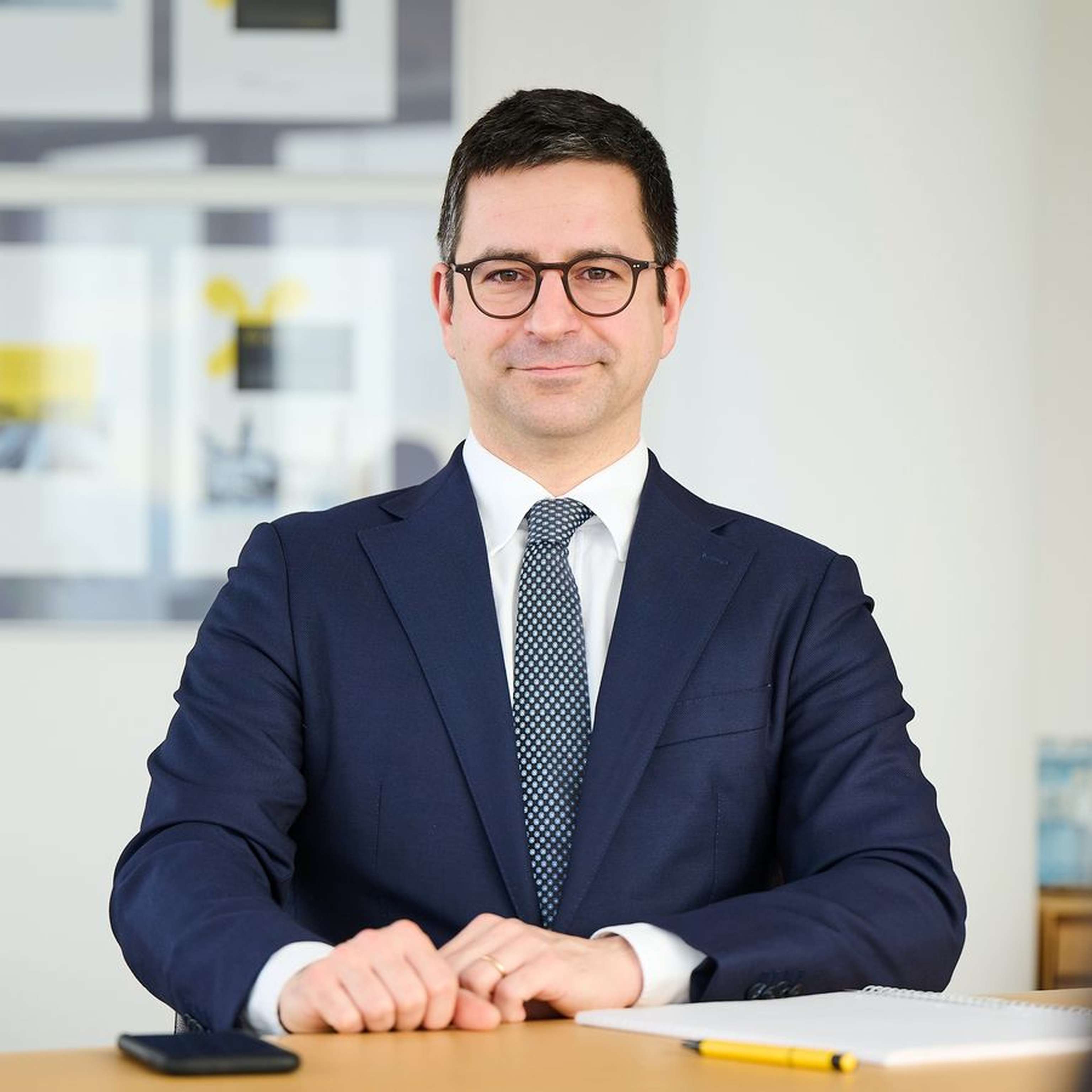 230228 W Rehulka Portrait