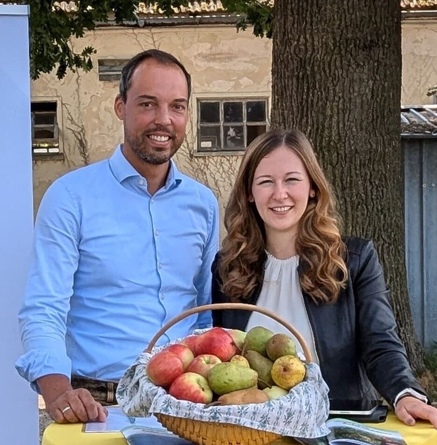 Lindinger und Plakolm setzen sich gemeinsam für die Versorgungssicherheit mit heimischen Lebensmitteln ein.