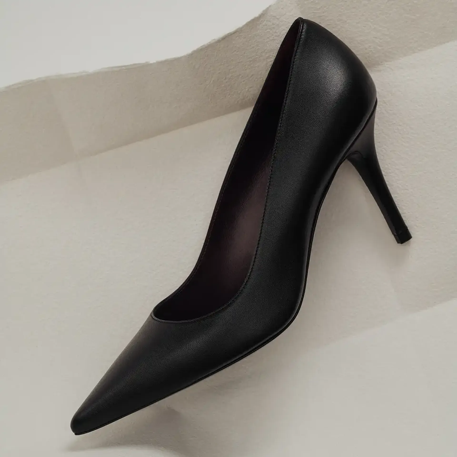 wrap the pump in black nappa