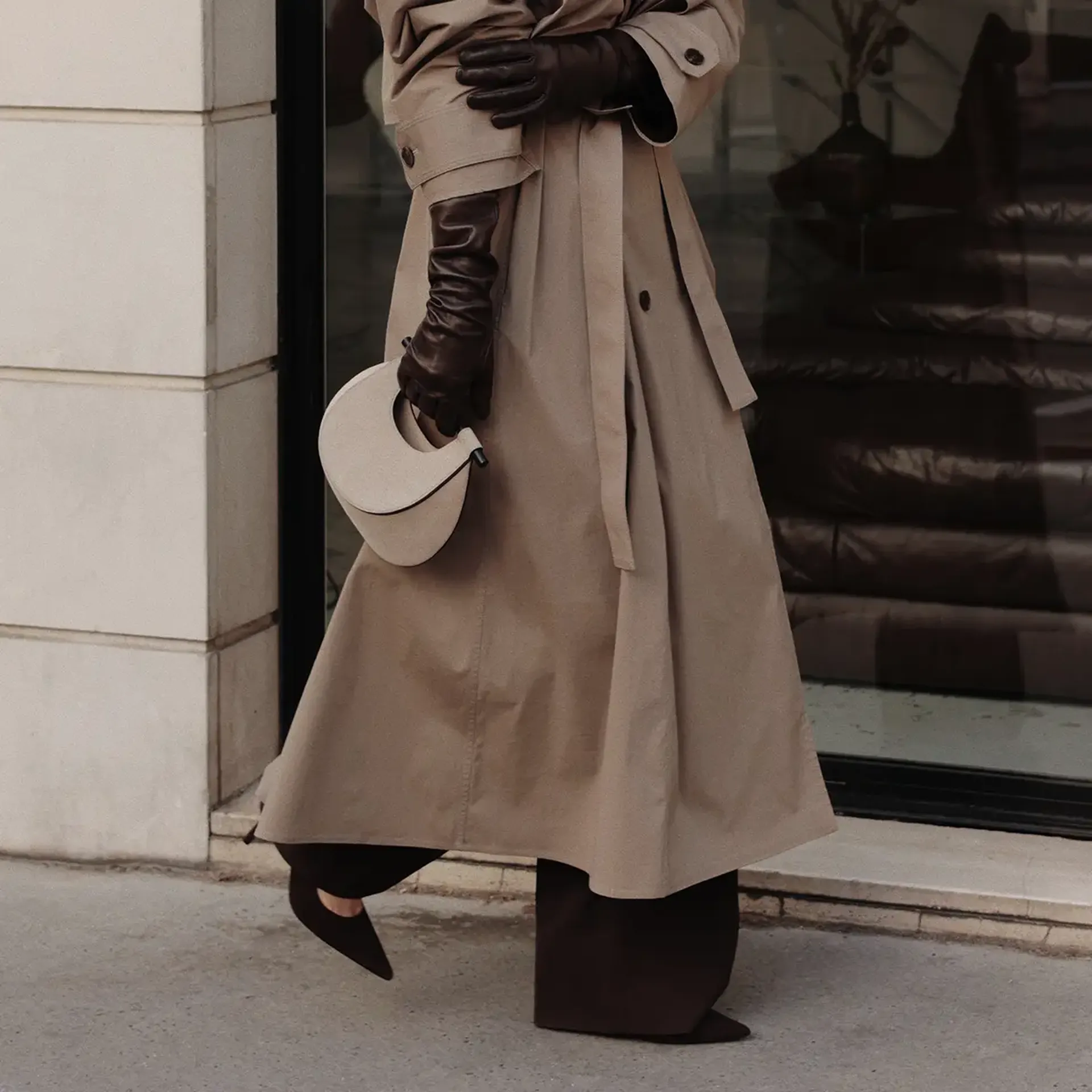 the pump in brown suede