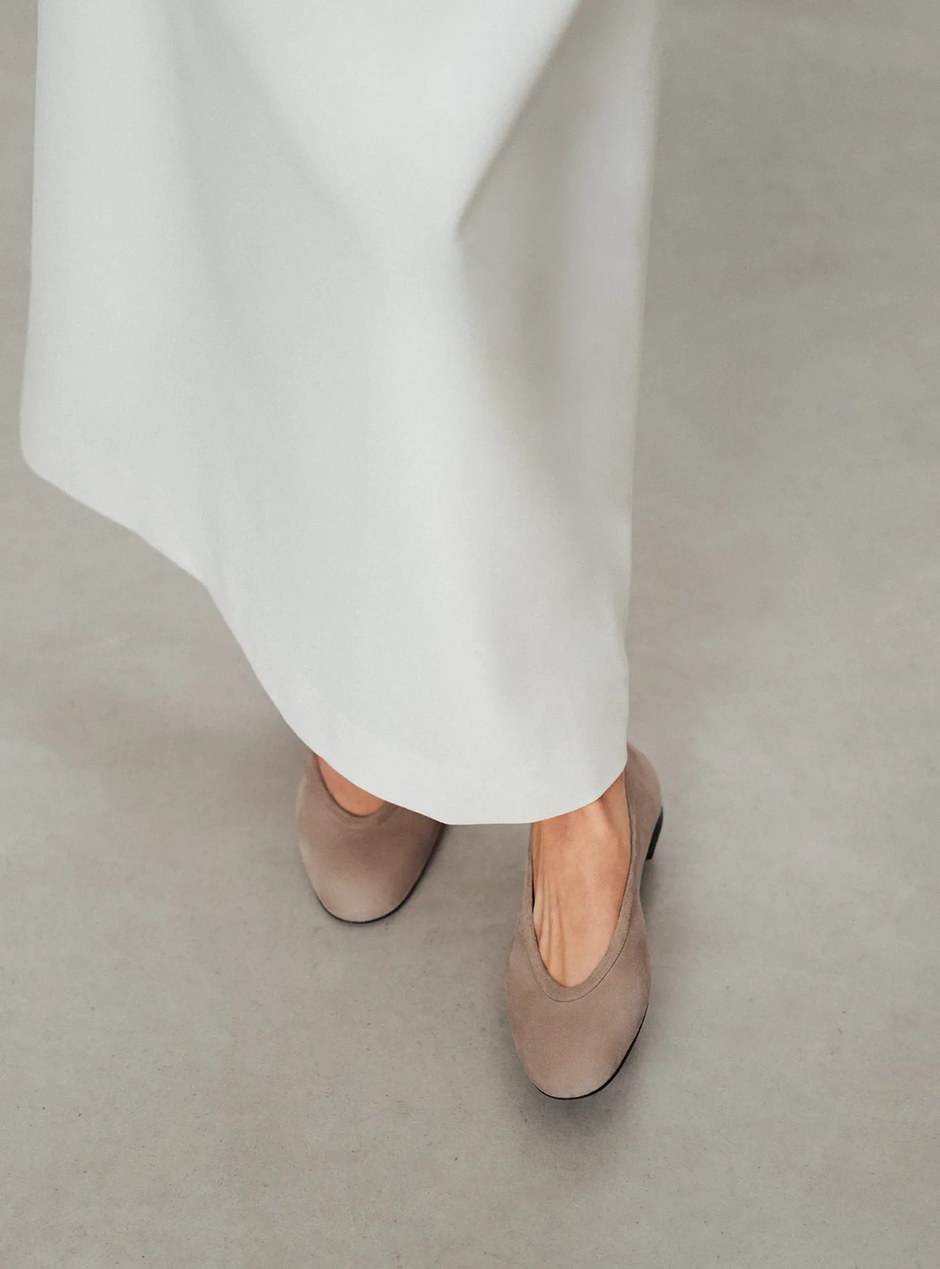 ballet flat greige suede
