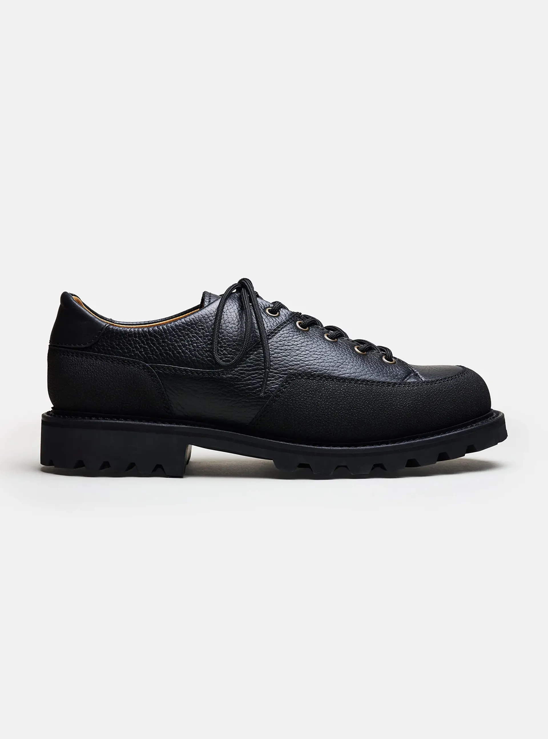 the hybrid hiker black grain