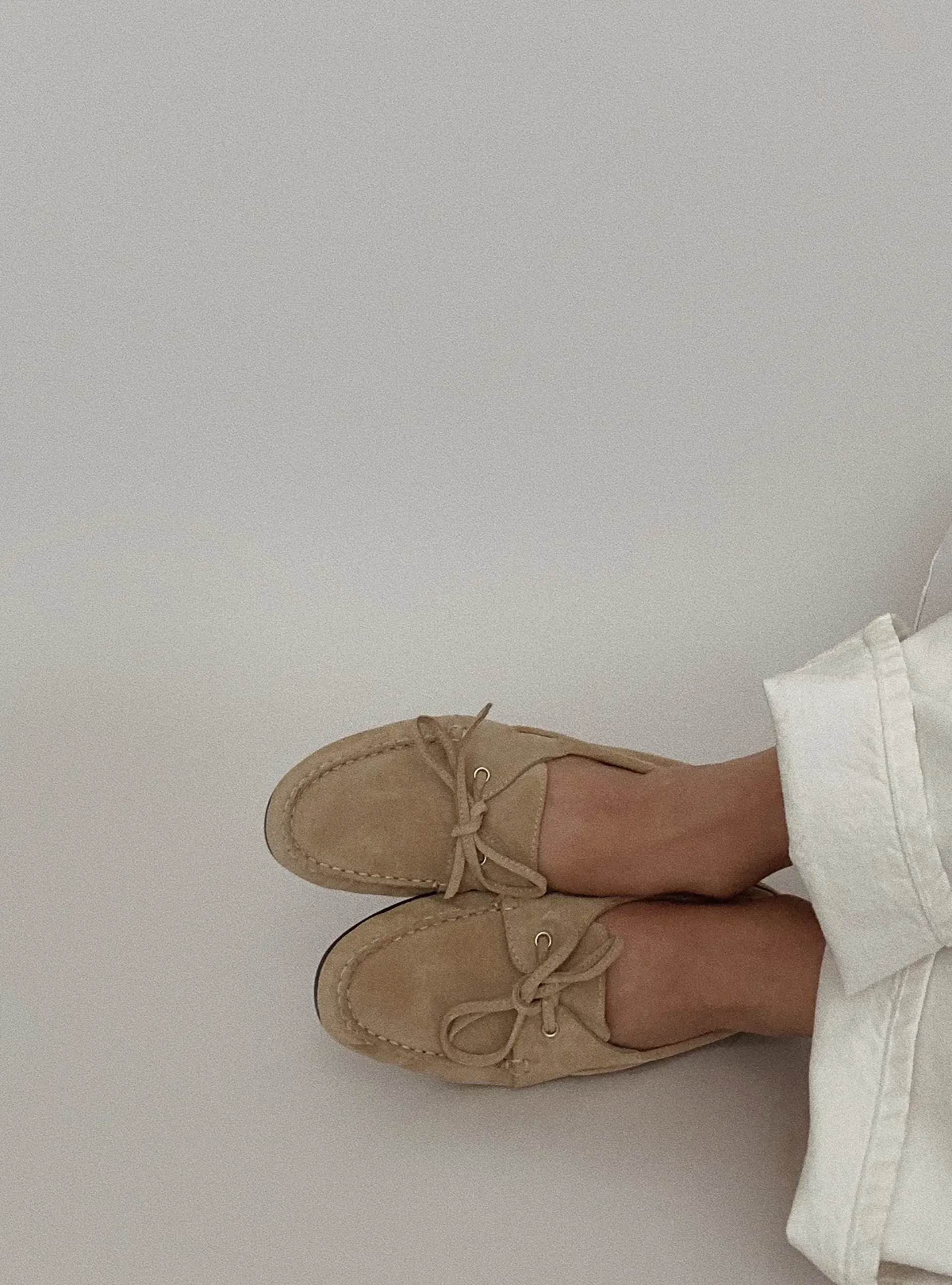 The Boat Shoe - Sand Suede wear2