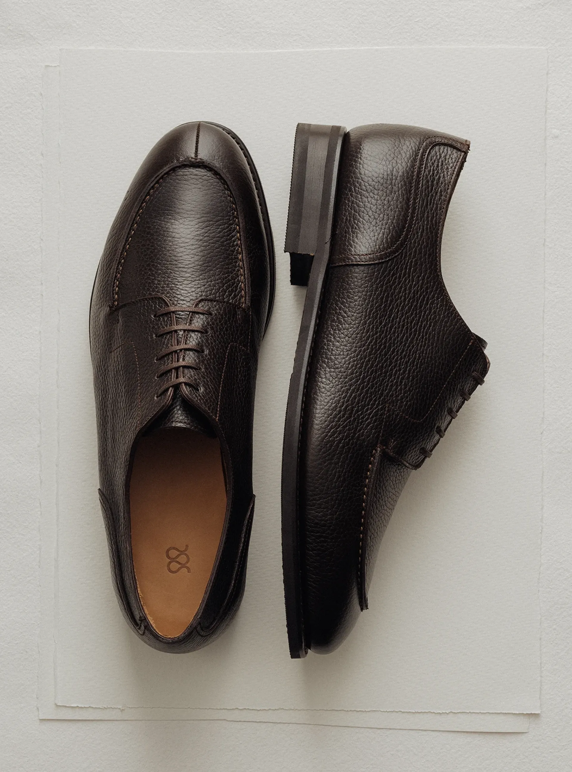 the split toe derby in brown grain