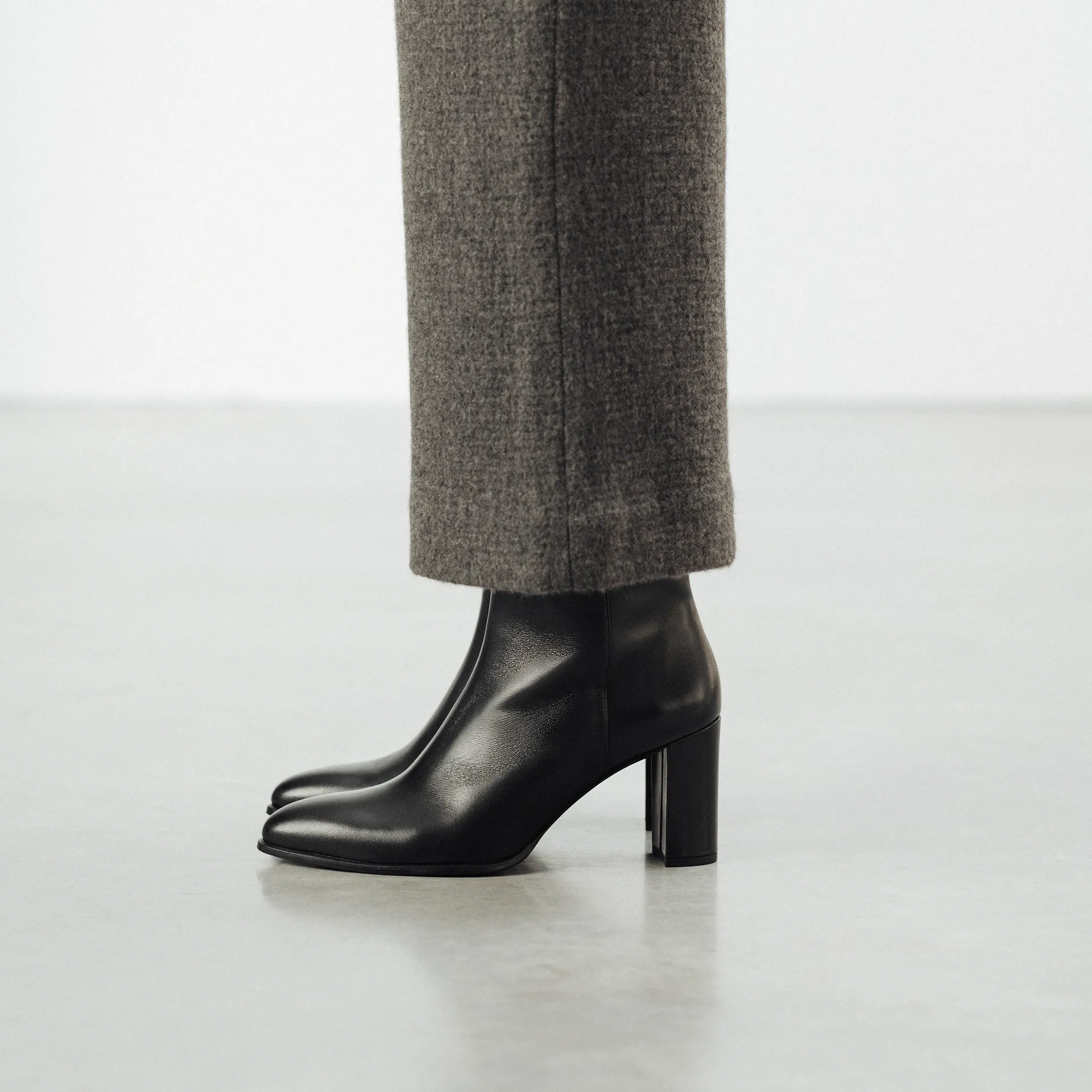 hero women's the ankle boot in black nappa
