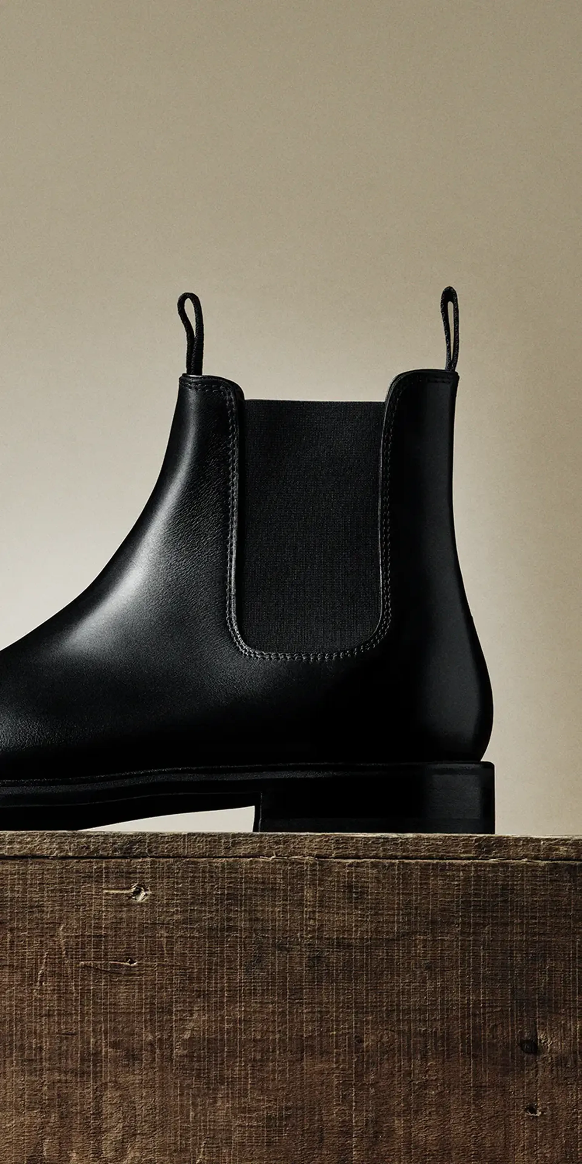 men's women's hero chelsea boot chalet boot mobile