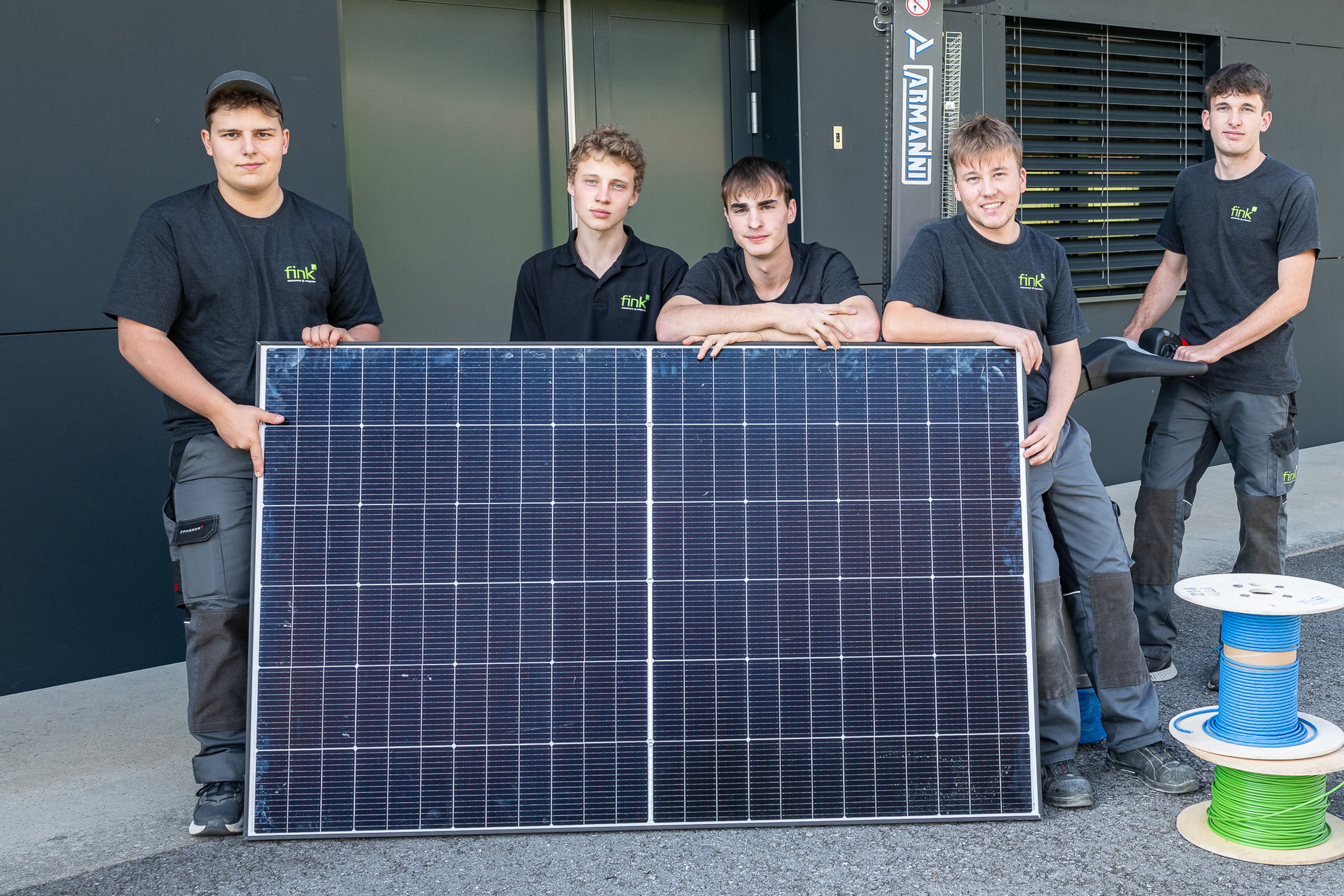 Lehrlinge Elektrotechnik Fink