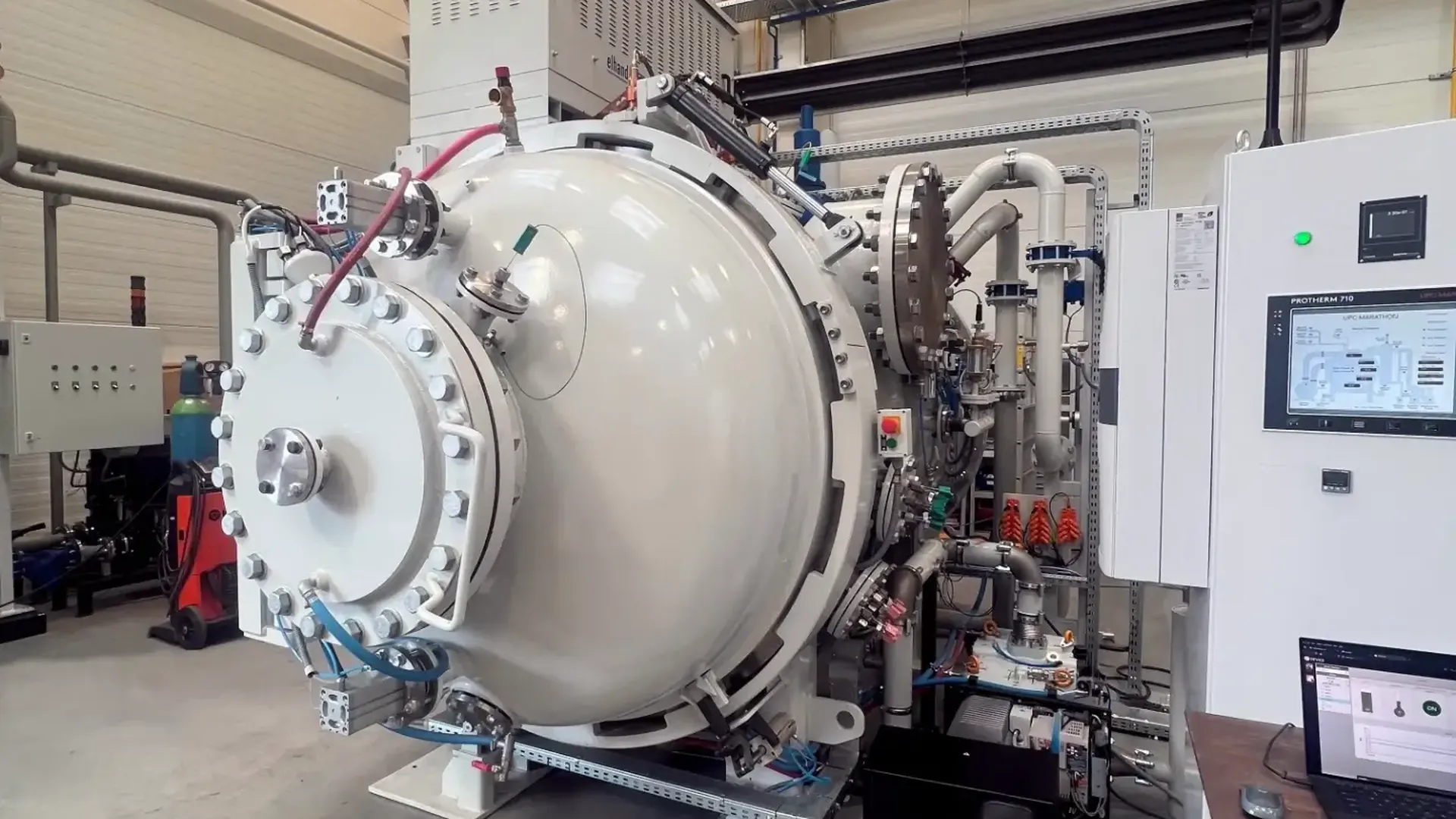 Vacuum-Hardening-Furnace-CE