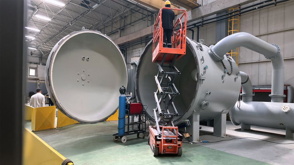 Aichelin Vacuum Furnace for Aerospace Industry