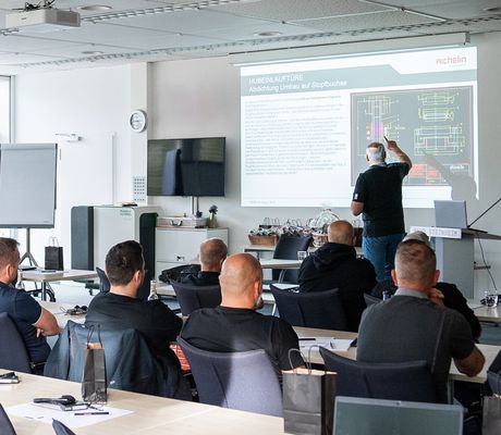 service-ersatzteile-leistungen-schulungen-trainings-rlnch