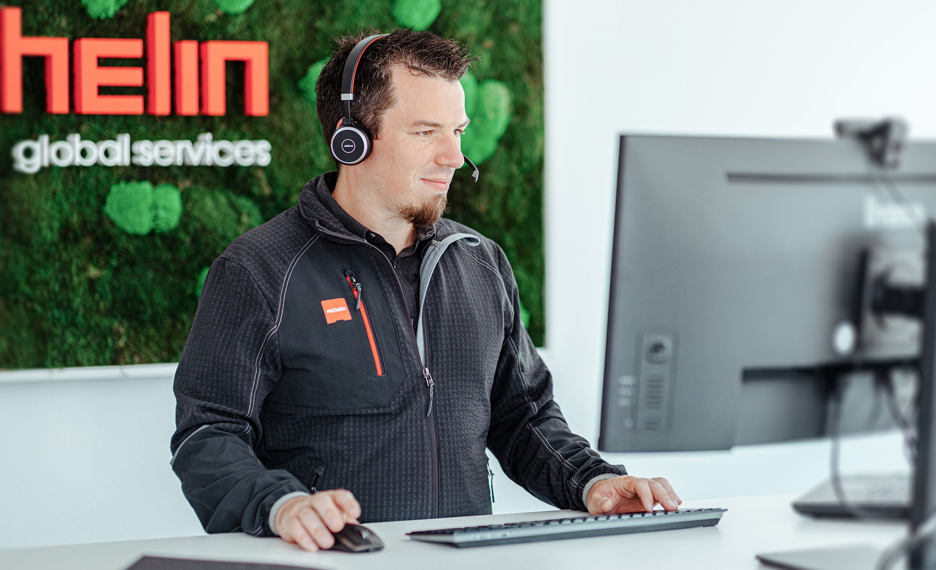 service-ersatzteile-support-hero-rlnch