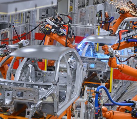 Conveyor assembly in modern automotive production