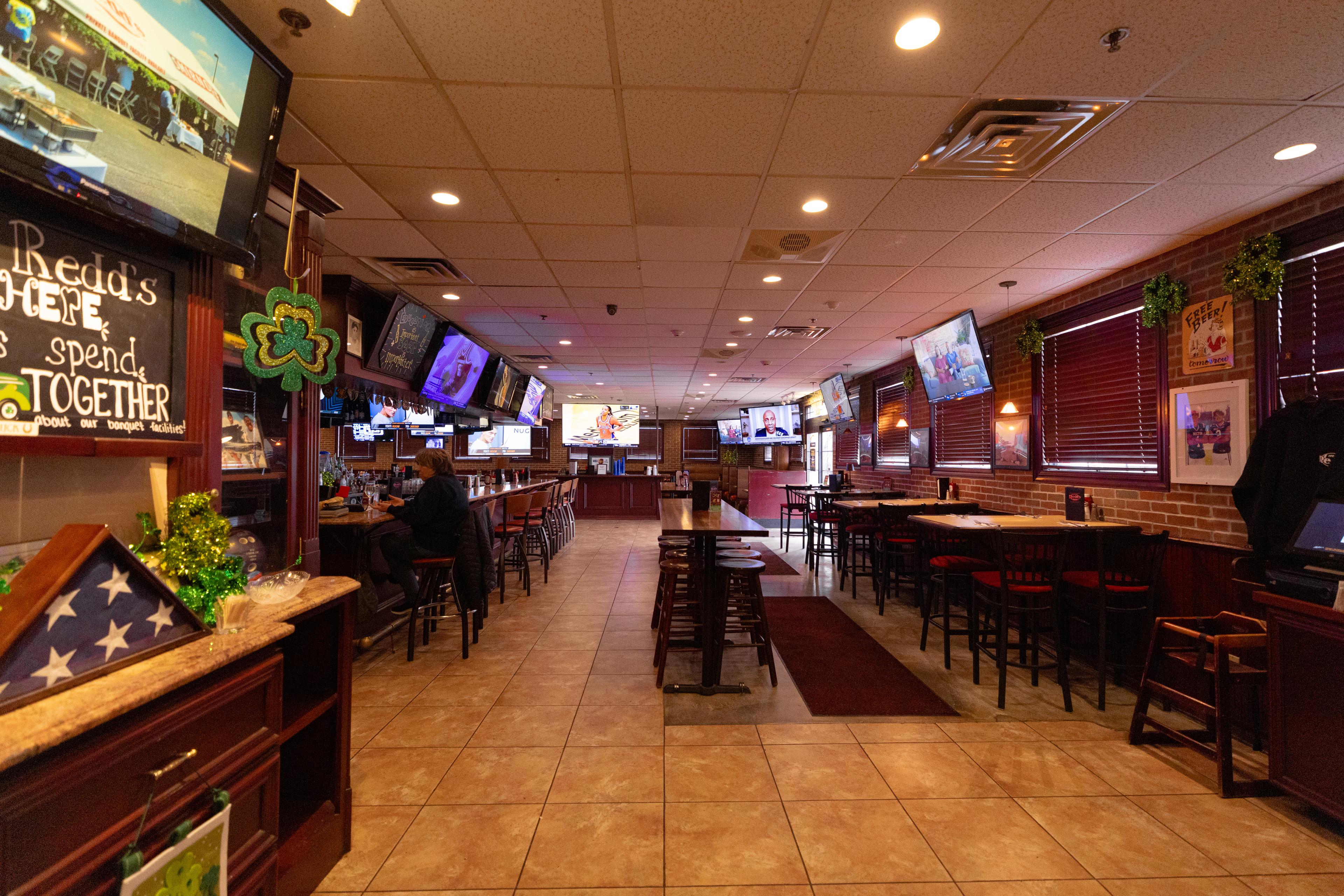 Redd's Restaurant & Biergarten