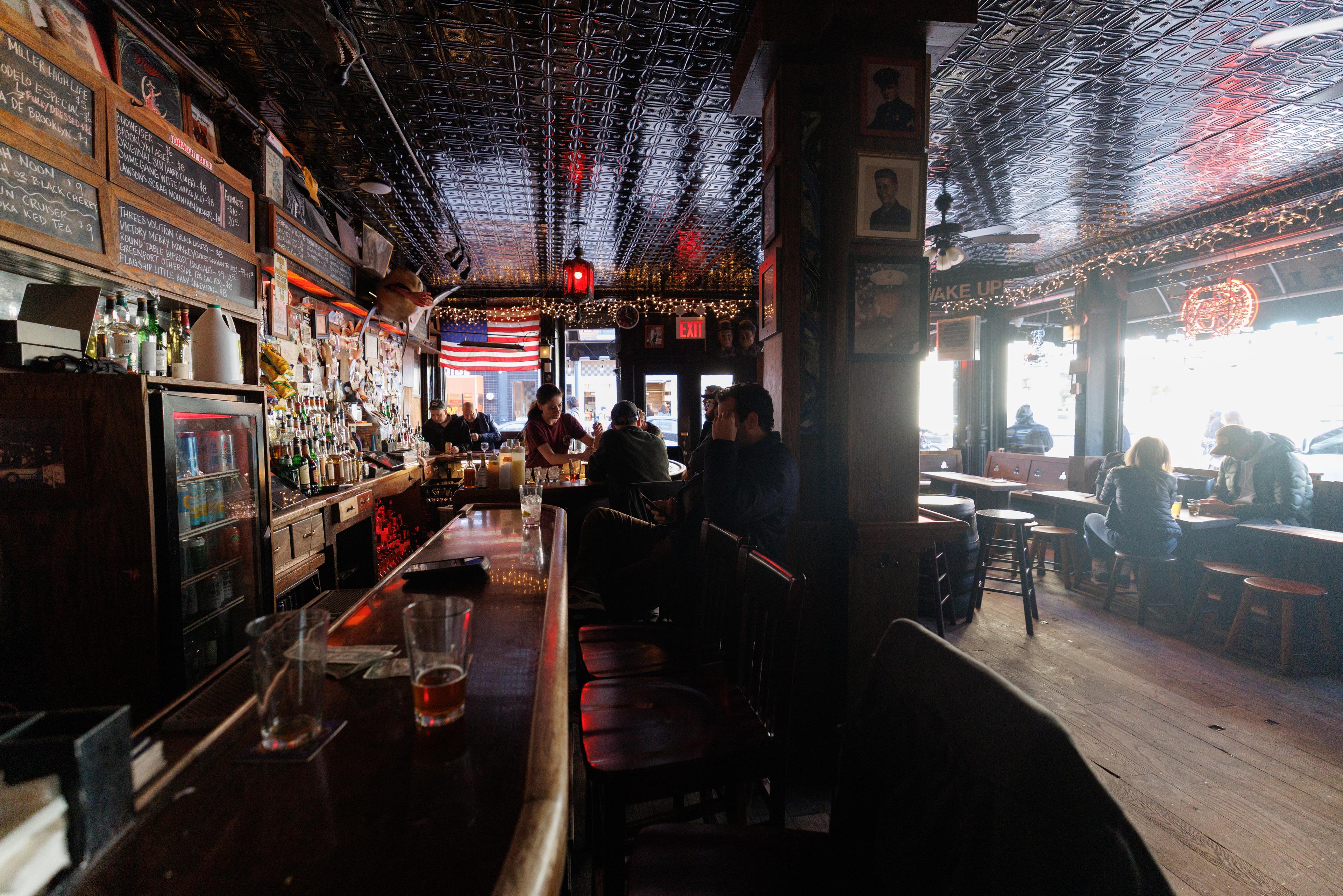 Spring Lounge