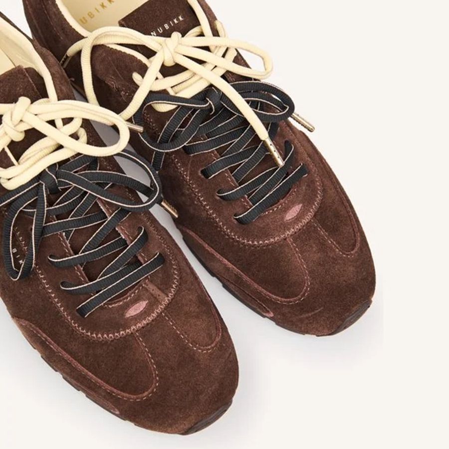 Schoenentrends: dé schoenen die je dit seizoen overal gaat zien Schoenentrends: dé schoenen die je dit seizoen overal gaat zien