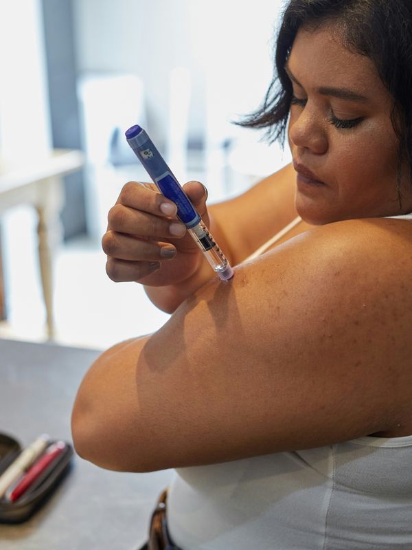 How to minimize nausea while on a GLP-1 weight-loss medication