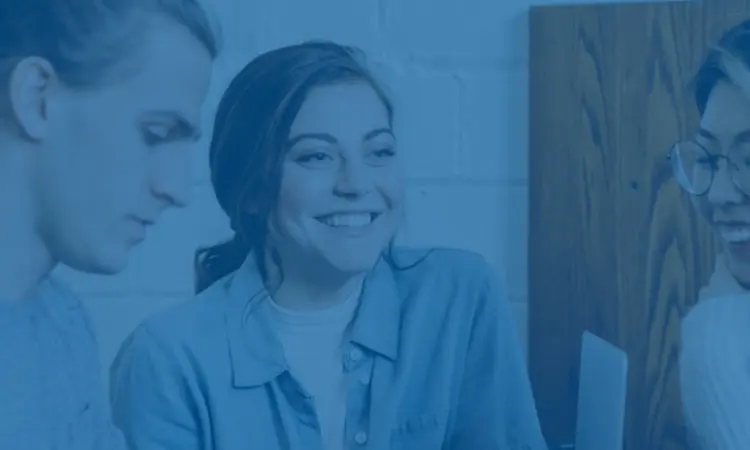 Schüler arbeiten gemeinsam