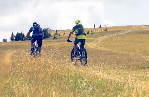 Mountainbiken Feld Freunde