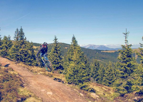 Berge Aussicht Jumping