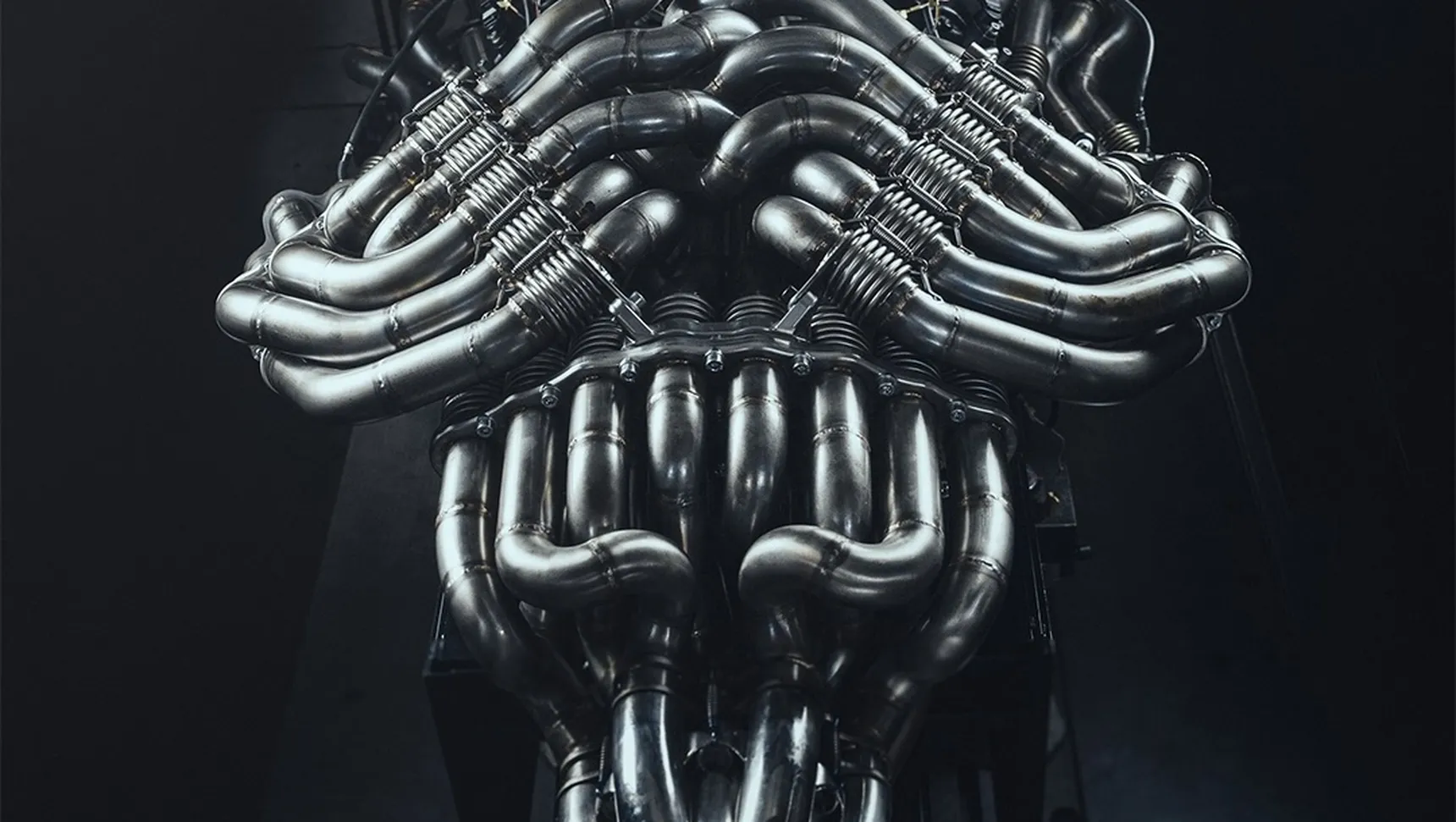 2026-DeTomasoP900-Track-Only-Hypercar-Titamium-Exhaust-HD