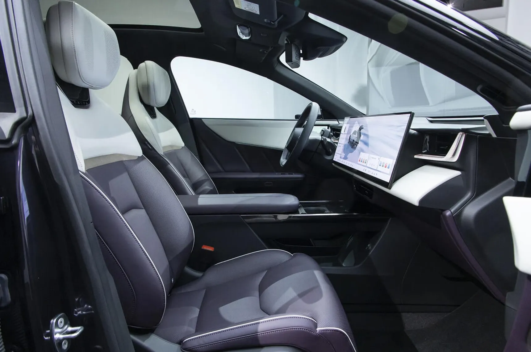 2026_Mazda_CX6e_Interior_Wallpaper_HD