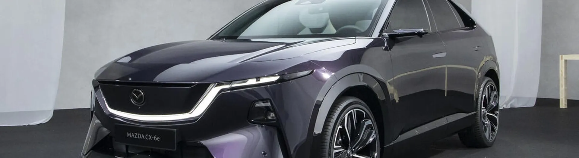 2026_Mazda_CX6e_Front_Exterior_Wallpaper_HD
