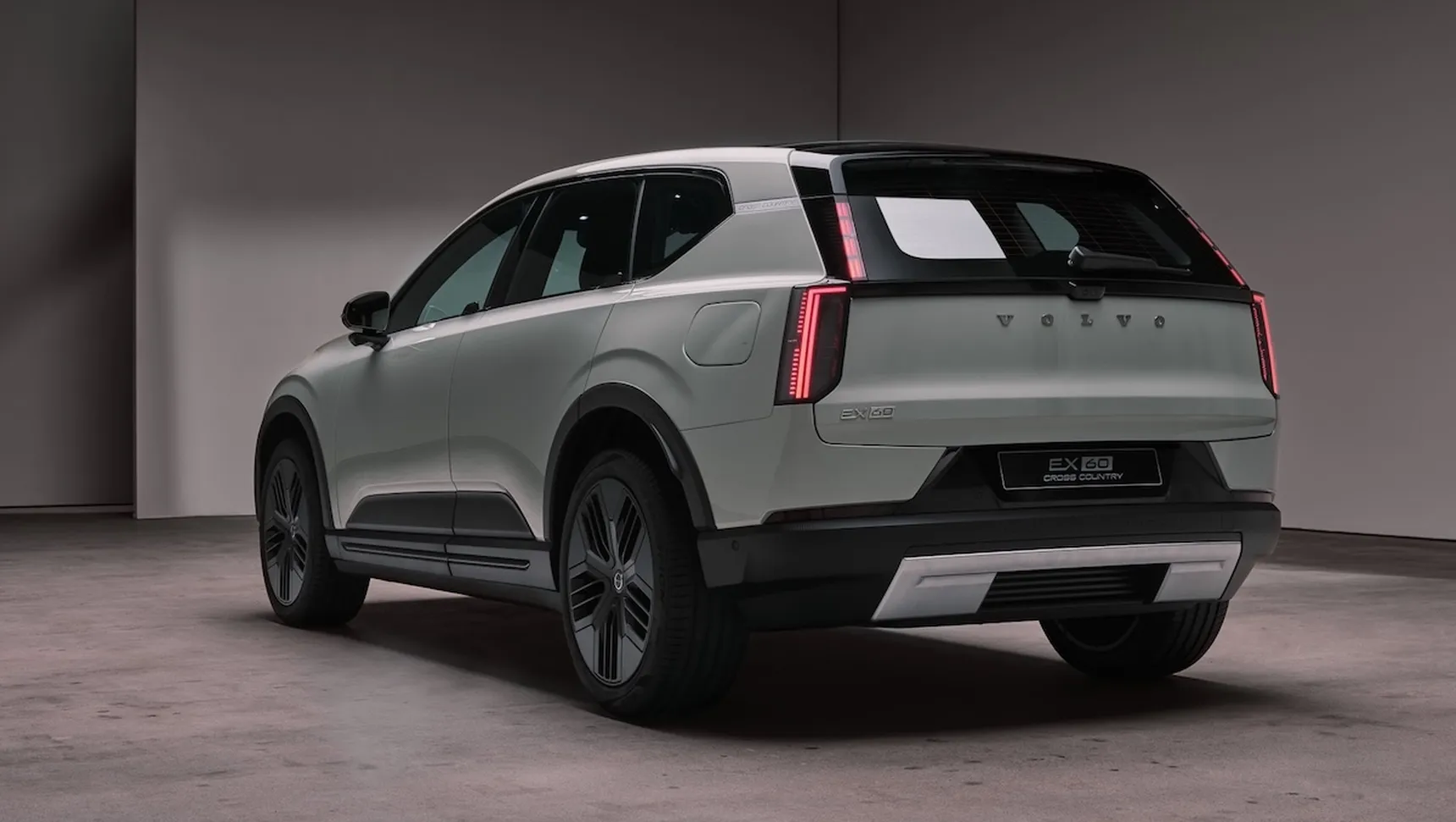 2026-Volvo-EX60-CrossCountry-Electric-Premium-SUV-Exterior-Wallpaper-HD