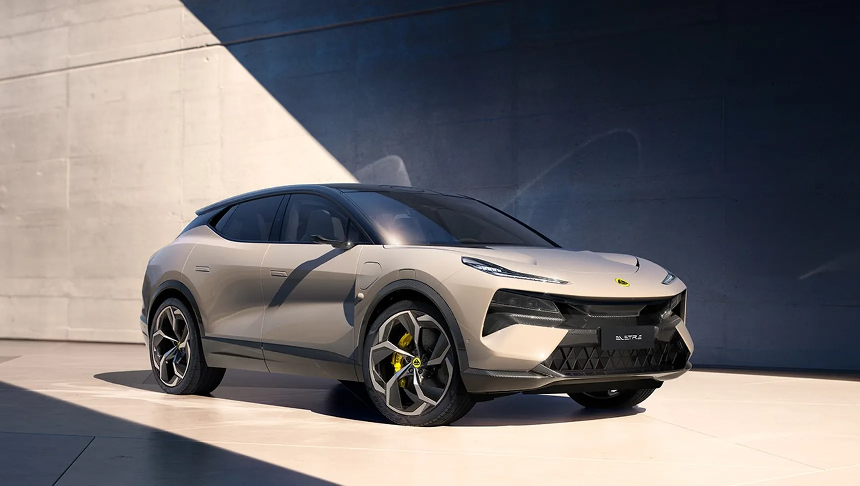 Best electric cars above 100.000 € 2026 Lotus Eletre