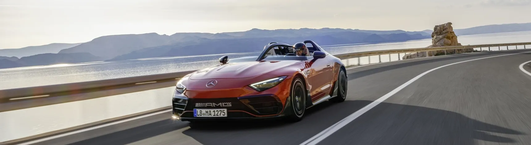 2024 - Concept Mercedes-AMG PureSpeed - Exterieur Color Le Mans Red & Graphite Grey Metallic