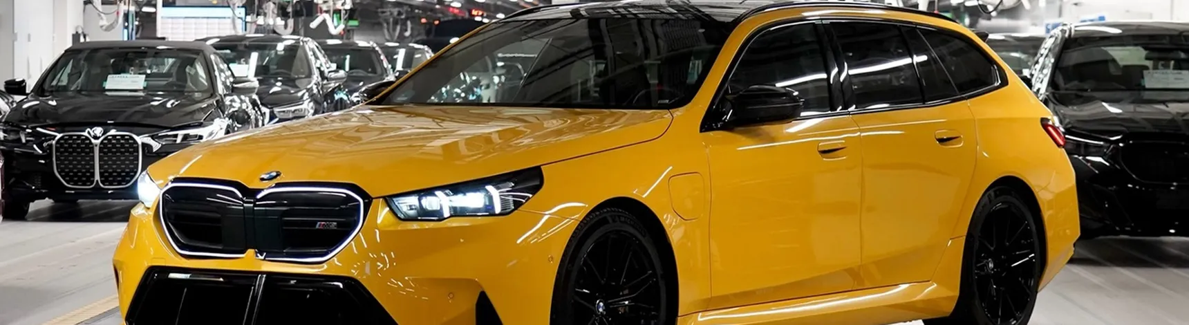 2026-BMW-M5-Touring-G99-SpeedYellow-SpecialRequest-BMWIndividual-Wallpaper-HD