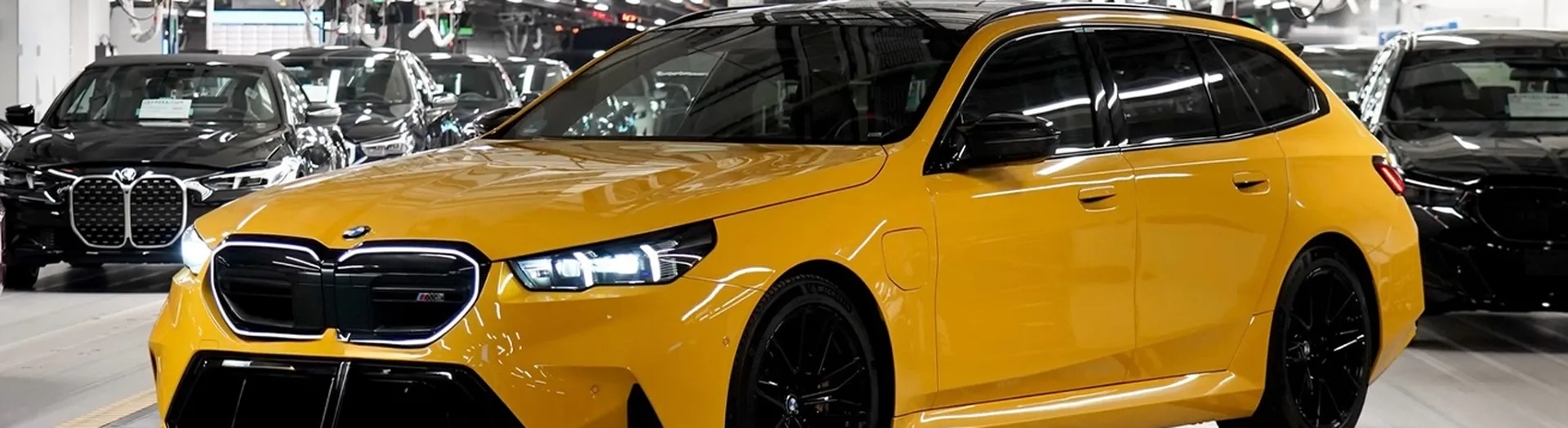 2026-BMW-M5-Touring-G99-SpeedYellow-SpecialRequest-BMWIndividual-Wallpaper-HD