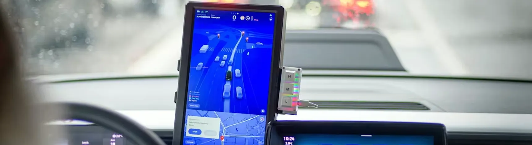 2026_Volkswagen_IDBuzz_Robot_Taxi_HD