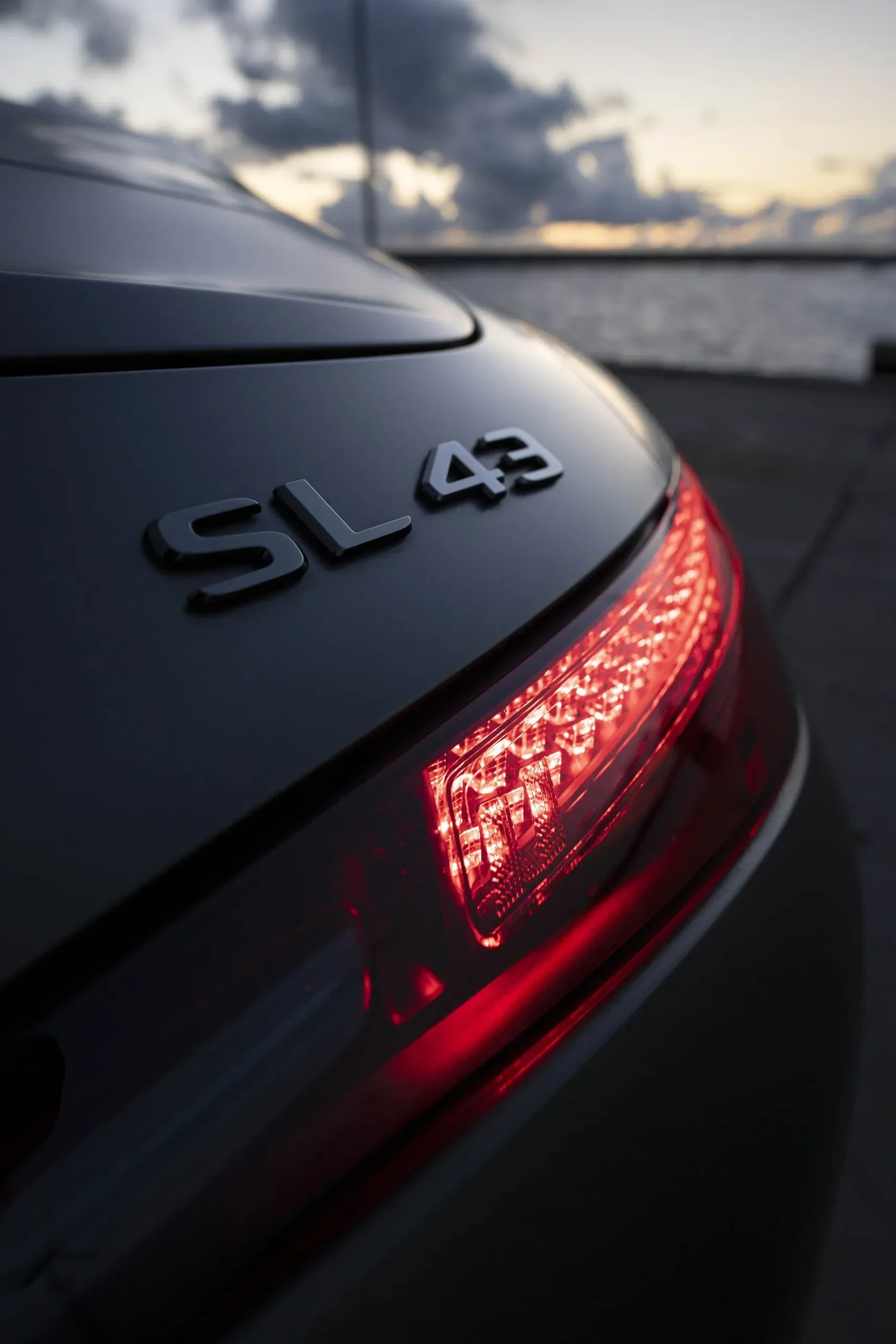 2024 Mercedes-AMG SL43 badge