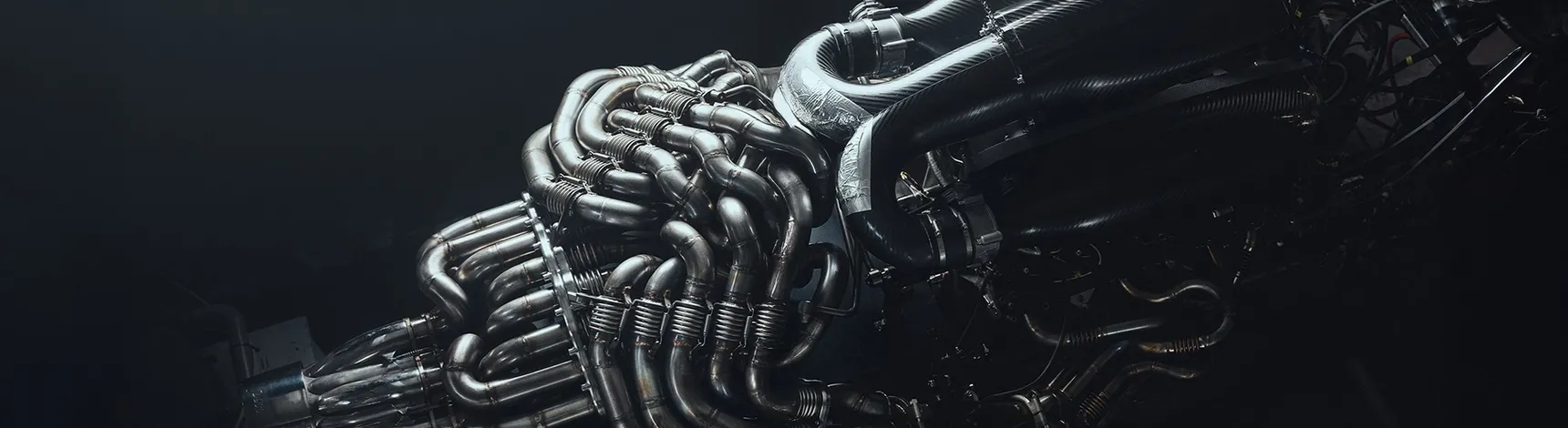 2026-DeTomasoP900-Track-Only-Hypercar-Titamium-Exhaust-HD